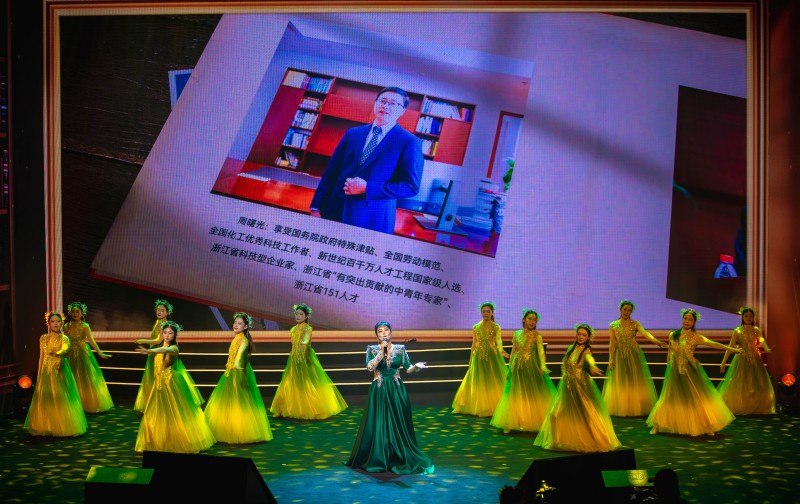 16光榮與夢想.jpg
